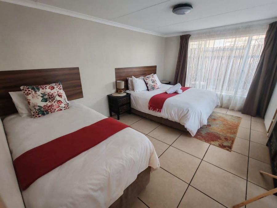 6 Bedroom Property for Sale in Arbor View Eastern Cape